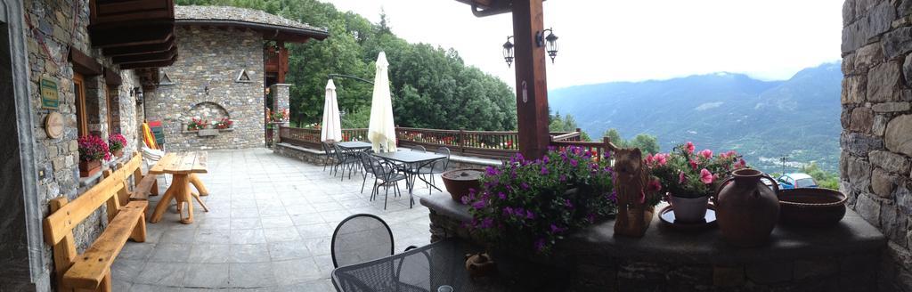 Les Combes Hotel La Salle Bagian luar foto